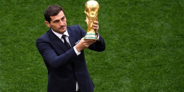 卡西利亚斯：争议总是会存在，每当有对皇马有利的判罚时就会出现